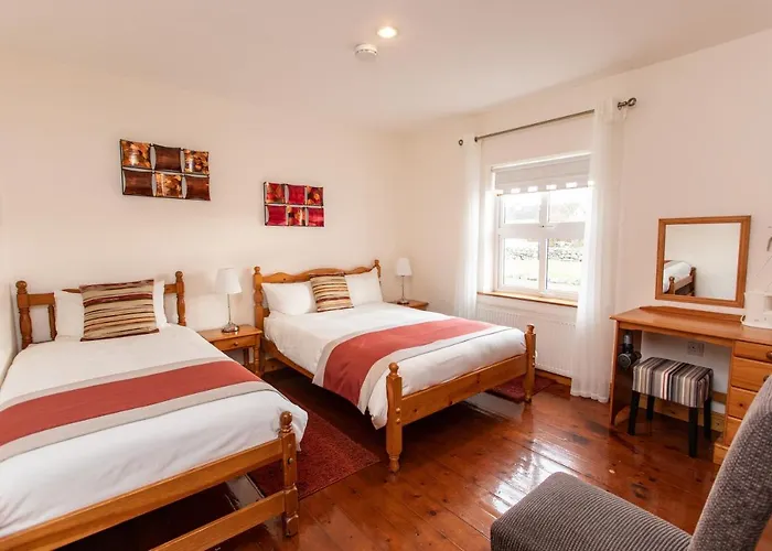 Nellie Dee's 3* Doolin